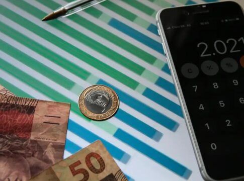 IPCA-15 desacelera em janeiro, mas vai a 4,5% em 12 meses