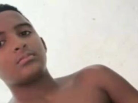 Adolescente de 13 anos morre após ataque de tubarão em Olinda