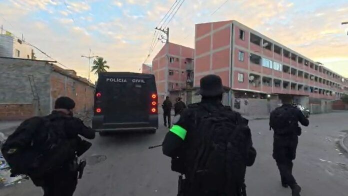 Operação policial em Manguinhos afeta circulação de trens da Supervia, no Rio