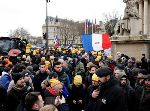Franceses protestam contra o acordo União Europeia-Mercosul