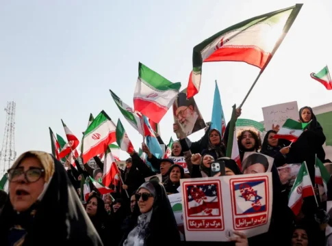 Protestos a favor do governo do Irã