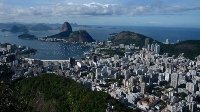 IPTU 2026: Saiba quando vale mais a pena parcelar ou pagar à vista