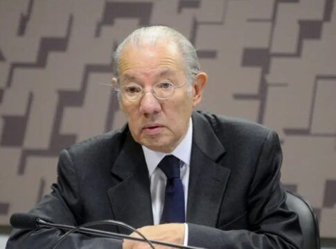 “A lei agora é a lei da selva, a lei do mais forte”, afirma ex-embaixador Rubens Barbosa