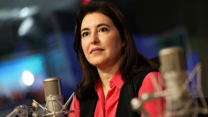 Tebet diz que conversou com Lula sobre disputa ao Senado e confirma saída do governo