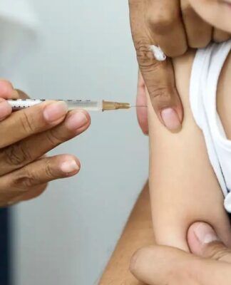 EUA reduzem recomendação para quatro vacinas infantis, incluindo gripe