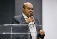 Presidente da CLDF arquiva pedido de impeachment contra Ibaneis Rocha