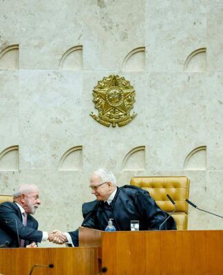 Lula cumprimenta Edson Fachin durante abertura do Ano Judiciário de 2026