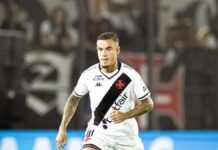 Coutinho se pronuncia após pedido para deixar o Vasco: “Minha relação com o Vasco é de amor”
