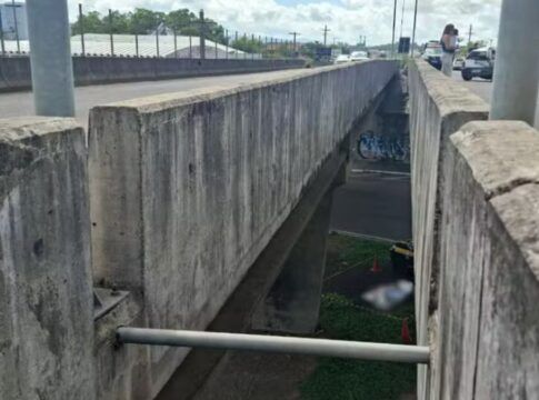 Homem morre ao ser arremessado de viaduto no Rio Grande do Sul