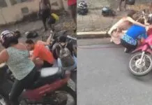 Motociclista cai ao parar para observar acidente em Minas Gerais; assista