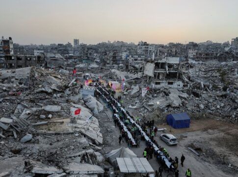 Cenas de destruição em casas e prédios em Gaza