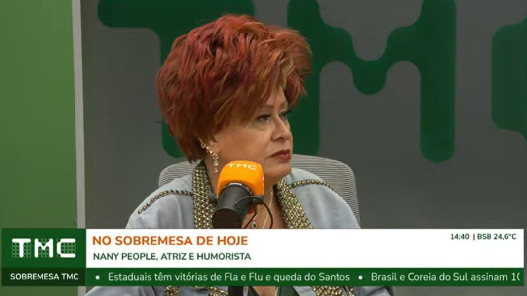 A atriz e humorista Nany People em entrevista à TMC