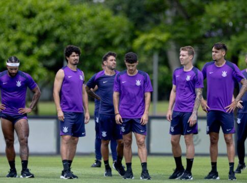 Corinthians, Palmeiras, Santos e São Paulo correm para registrar reforços no Paulista; entenda