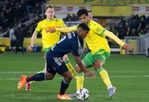 Cartão vermelho de Endrick vira segundo amarelo após revisão e suspensão do brasileiro diminui