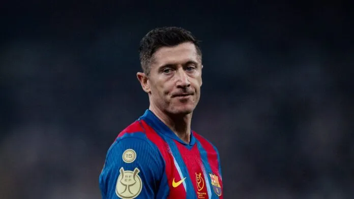 Lewandowski tem futuro indefinido no Barça e atrai o interesse de cinco clubes