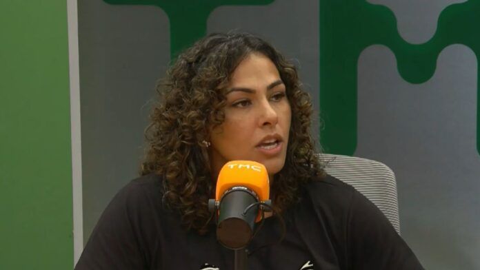 Campeã mundial de jiu-jitsu ajuda mulheres no combate à violência doméstica