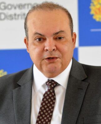 Pedidos de impeachment contra Ibaneis Rocha ganham força na Câmara Legislativa do DF