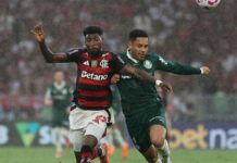 Emerson Royal e Vitor Roque