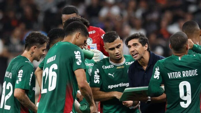 Abel ultrapassa ídolo e vira o 5º treinador mais longevo na história do país