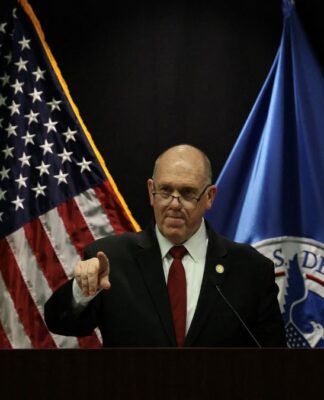 Trump retira 700 agentes do ICE de Minnesota após protestos contra mortes em operações