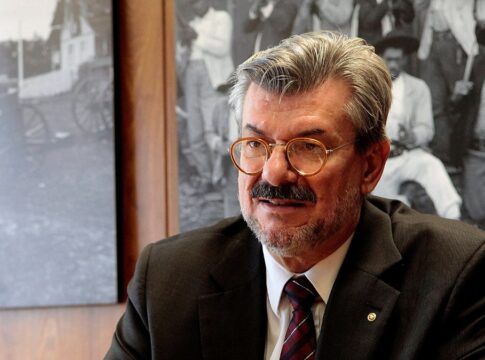 Ministro Marco Buzzi, do STJ, é acusado de assédio sexual contra jovem de 18 anos em SC