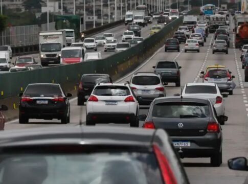 Rodovias federais registram 8 acidentes por hora, aponta levantamento