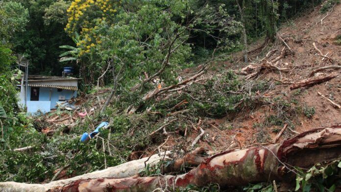 Chuvas: estado de SP tem 45 cidades em atenção para deslizamentos