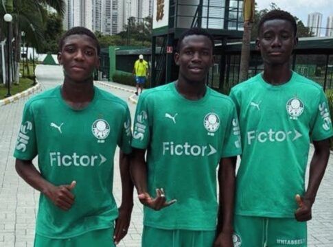 Palmeiras atravessa o oceano para ampliar captação para a base