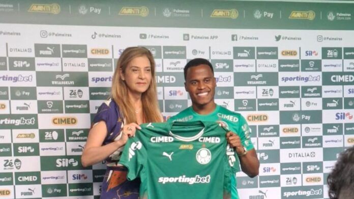 Jhon Arias é apresentado no Palmeiras: “Tenho o desejo de voltar a ser campeão”