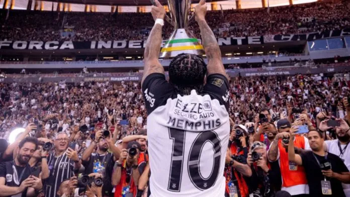 Confira o valor total que Memphis faturou com os títulos pelo Corinthians