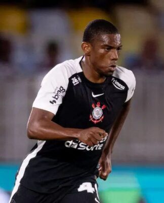 Gol de André aos 21 minutos do segundo tempo garantiu a classificação do Timão