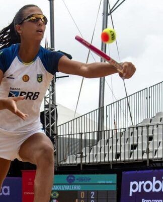 Veja dicas para jogar beach tennis sem se lesionar