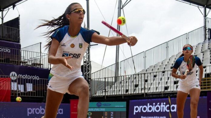 Veja dicas para jogar beach tennis sem se lesionar