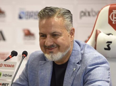 Declaração de Bap sobre R$ 1 bilhão para contratar prejudica negociações, admite José Boto