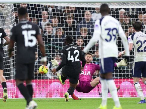 Premier League ultrapassa La Liga em 366 milhões de euros na janela de transferências