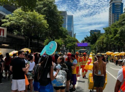 Em sua segunda edição, Bloco da 89 reúne 30 mil foliões fãs de rock