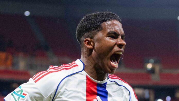 Com golaço de Endrick, Lyon vence o Laval e avança na Copa da França