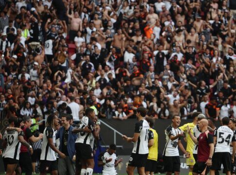 Corinthians comemora Supercopa Rei