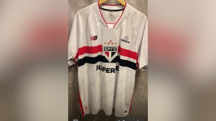 São Paulo adia lançamento de nova camisa em meio a polêmica