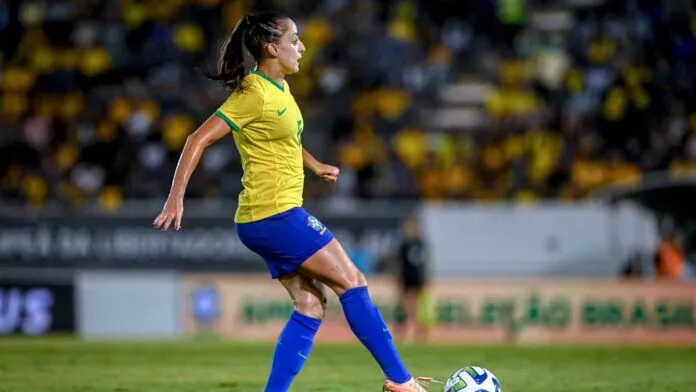 Volante volta à Seleção Brasileira após superar câncer raro