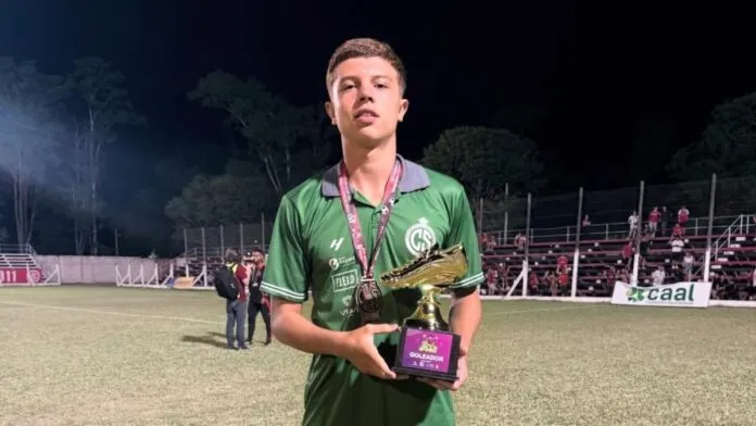 Corinthians contrata artilheiro mirim do Paulista para reforçar sua base