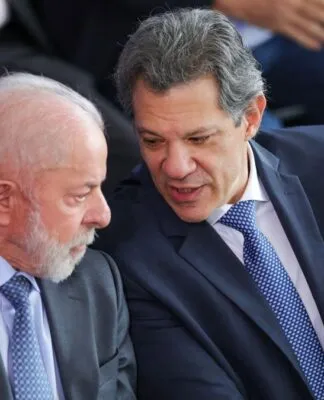 Lula pede para que Haddad fique mais tempo na Fazenda para finalizar projetos