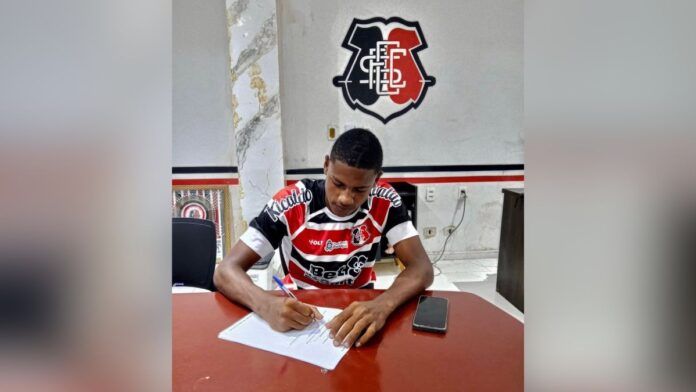 Corinthians contrata zagueiro do Santa Cruz