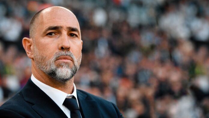 Tottenham anuncia novo treinador com contrato até maio