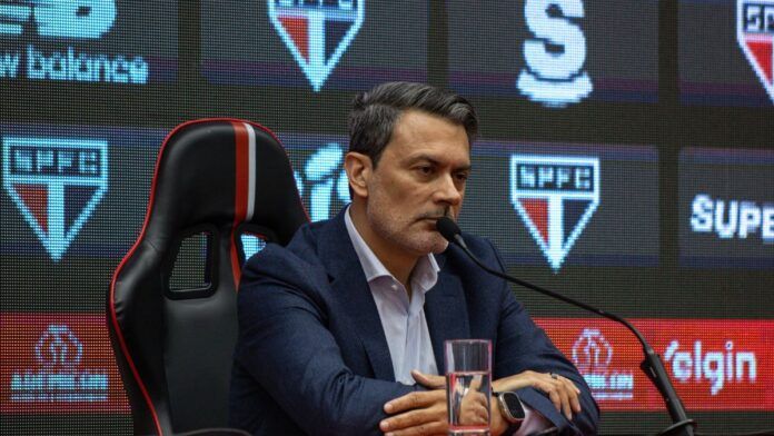 Rui Costa confirma renovações encaminhadas com quarteto