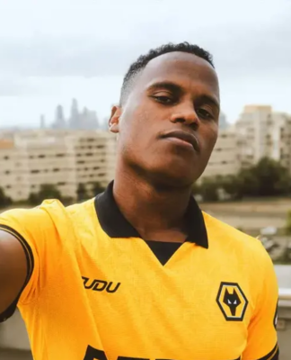 Wolverhampton aceita proposta do Palmeiras por Arias e aguarda movimentação do Flu