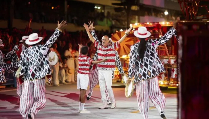 Viradouro leva o enredo 