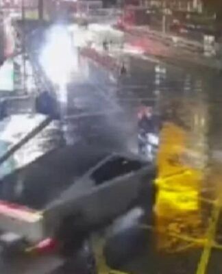 Motociclista morre após colisão com Tesla Cybertruck na Zona Sul de São Paulo