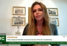 Advogada concede entrevista online de sua casa