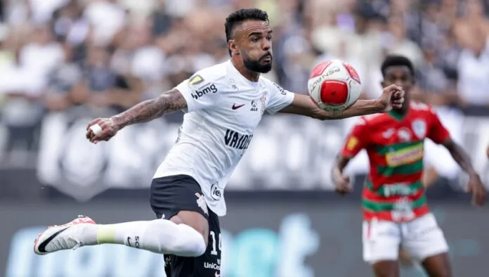 Raniele em ação durante jogo entre Corinthians e Portuguesa em 2024
